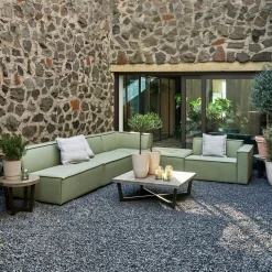 Bellagio Outdoor Corner, sunbrella source, squamarina