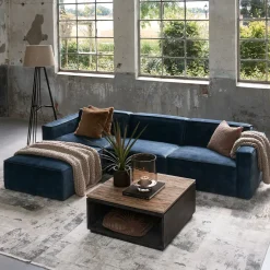 Voetenbank The Jagger, Petrol