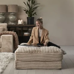 Voetenbank Vail, Seal