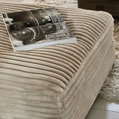 Voetenbank Vail, Seal